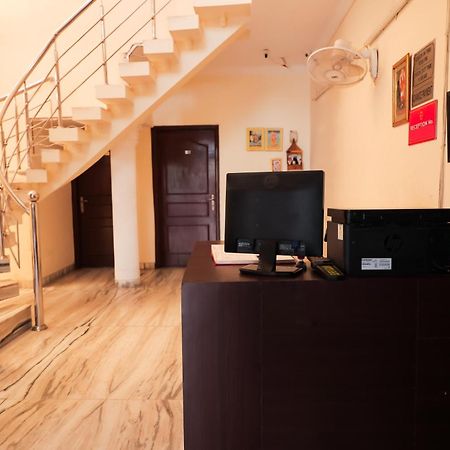ניו דלהי Hotel Green Villa - Near Anand Vihar Station מראה חיצוני תמונה