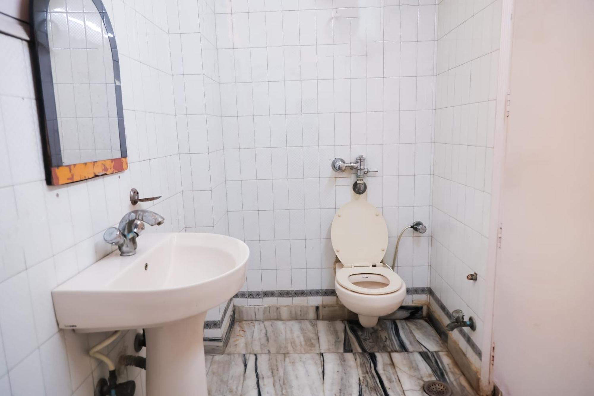 ניו דלהי Hotel Green Villa - Near Anand Vihar Station מראה חיצוני תמונה